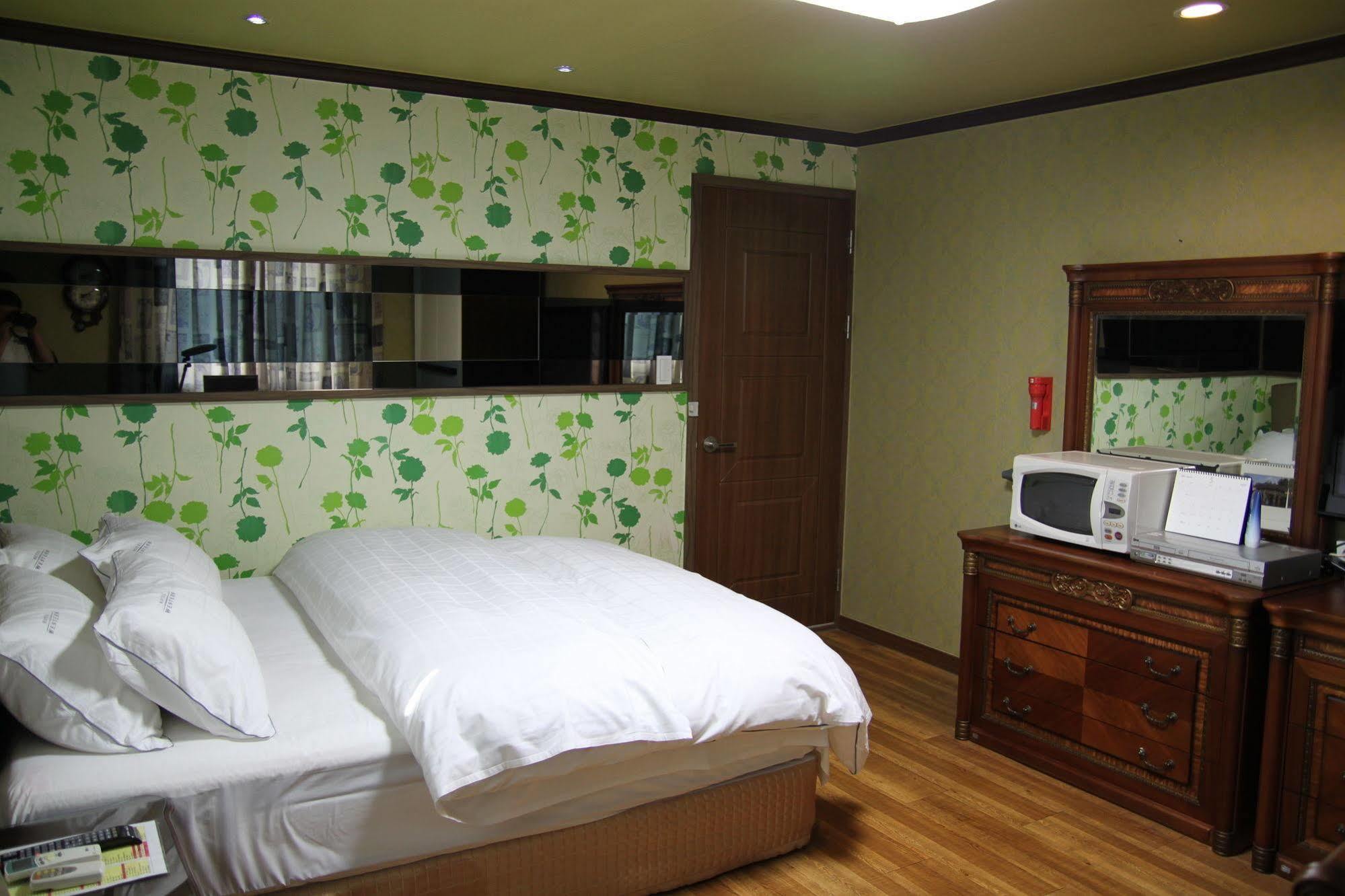 Gunsan Western Hotel Extérieur photo